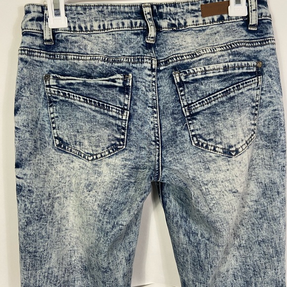 Harmony + Havoc Acid Washed Distressed Jeans 7 - Picture 5 of 7